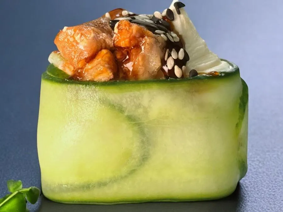 Гункан Угорь с сыром